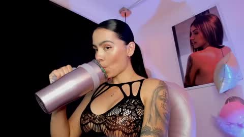 Snapshot of alanatate chatting on 02.19.25 Alanatate online show from 02.19.25