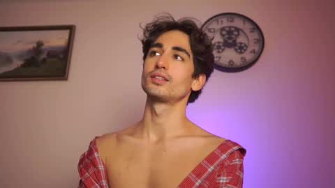 idenavarre online show from 12.25.24