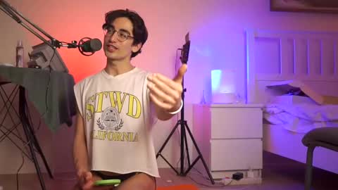 idenavarre online show from 01.12.25