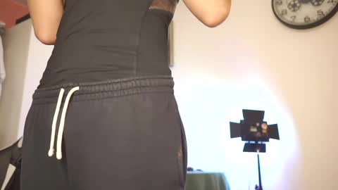 idenavarre online show from 02.10.25