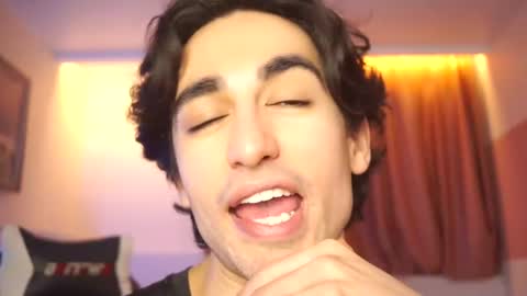 idenavarre online show from 02.22.25