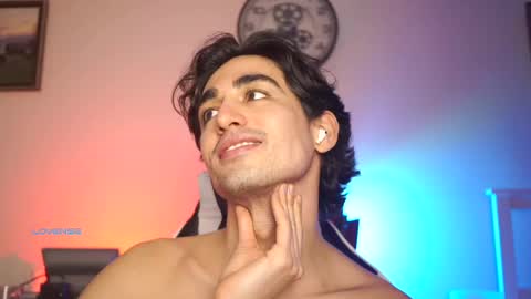 idenavarre online show from 02.28.25