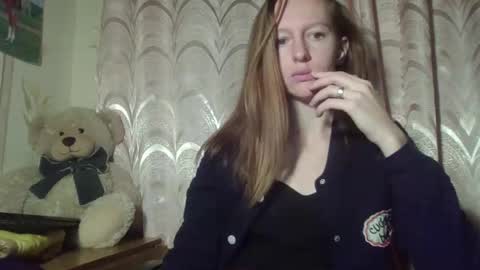 Snapshot of alane26 chatting on 02.26.25 Elisa online show from 02.26.25