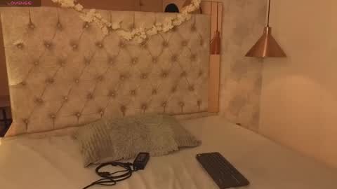 alanha online show from 04.22.26