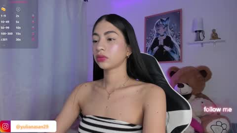 Snapshot of alannah__ chatting on 02.04.25    online show from 02.04.25