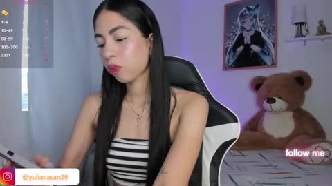 Snapshot of alannah__ chatting on 02.22.25    online show from 02.22.25
