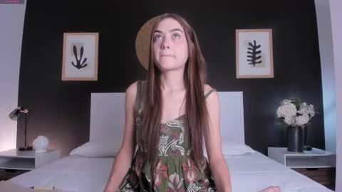 Alanna Cute Russell online show from 11.02.25