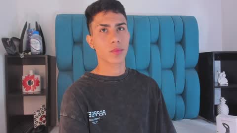 alannaughty_ online show from 12.31.24