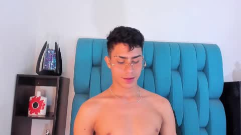 alannaughty_ online show from 03.04.25