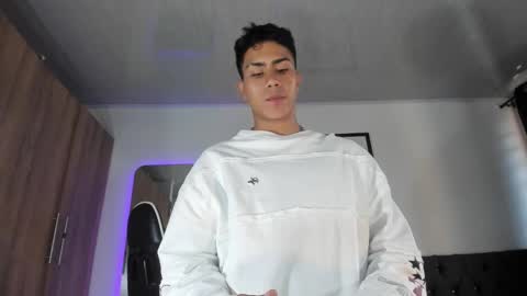 alannaughty_ online show from 01.10.26