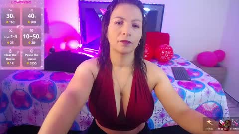 Snapshot of alanys_24 chatting on 02.25.25 Victoria online show from 02.25.25