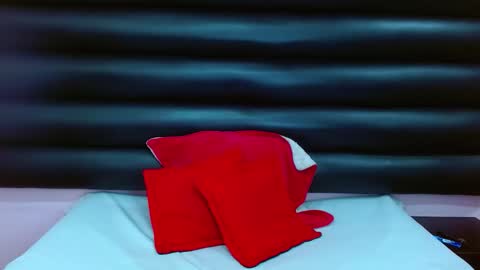 AlaSmith  online show from 12.17.24