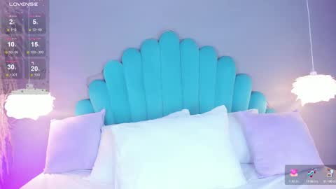 Alassia Hocthner online show from 09.24.25