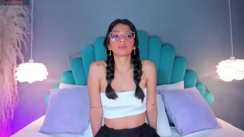 Alassia Hocthner online show from 09.30.25