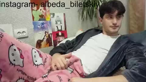 Snapshot of albeda22 chatting on 10.26.25 Albedo online show from 10.26.25