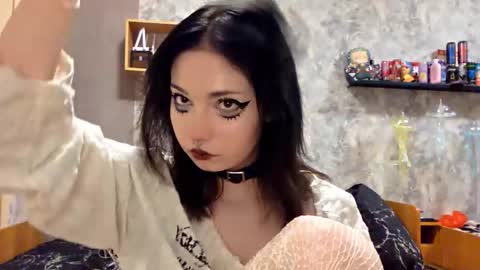 Im Katrina online show from 11.06.25