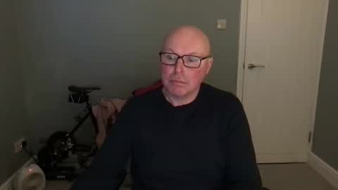 Snapshot of alc300170 chatting on 02.17.25 alc300170 online show from 02.17.25