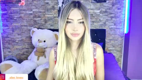 Snapshot of ale_love_ chatting on 01.30.25 ALE LOVE online show from 01.30.25