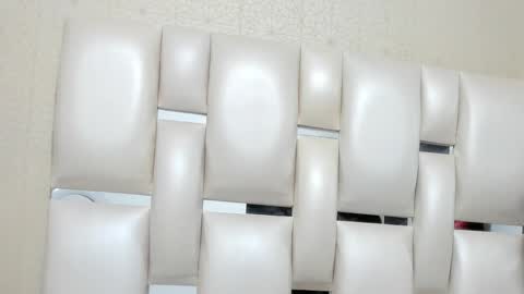 Snapshot of aleanders_ chatting on 10.01.25 aleanders online show from 10.01.25