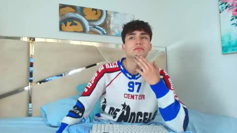 alec online show from 11.23.25