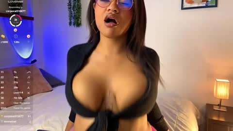 Snapshot of aleiascott chatting on 11.07.25 Aleia online show from 11.07.25