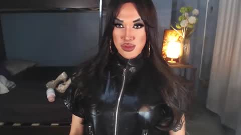 aleinacroft online show from 02.03.25