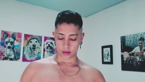 Snapshot of aleja1214 chatting on 12.20.24 Alejandra online show from 12.20.24