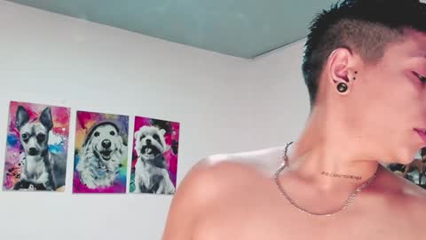 Snapshot of aleja1214 chatting on 01.10.25 Alejandra online show from 01.10.25