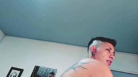 Snapshot of aleja1214 chatting on 02.13.25 Alejandra online show from 02.13.25