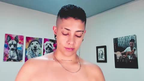 Snapshot of aleja1214 chatting on 02.14.25 Alejandra online show from 02.14.25