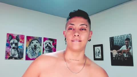 Snapshot of aleja1214 chatting on 02.14.25 Alejandra online show from 02.14.25