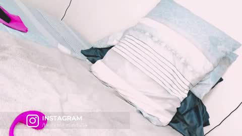 Snapshot of aleja1214 chatting on 02.26.25 Alejandra online show from 02.26.25