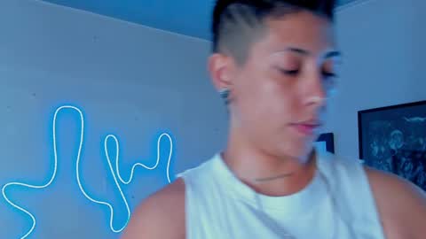 Snapshot of aleja1214 chatting on 10.12.25 Alejandra online show from 10.12.25