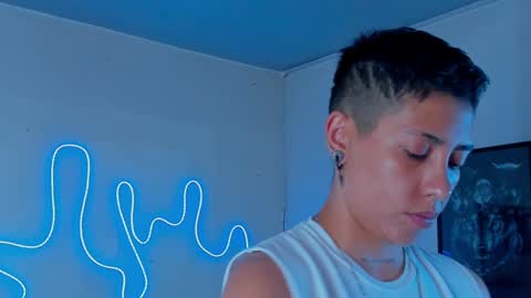 Snapshot of aleja1214 chatting on 10.14.25 Alejandra online show from 10.14.25