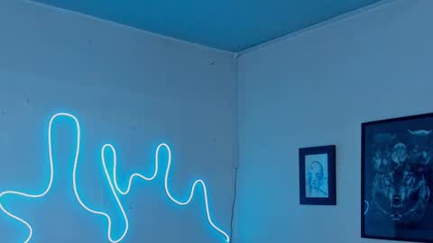 Snapshot of aleja1214 chatting on 10.28.25 Alejandra online show from 10.28.25