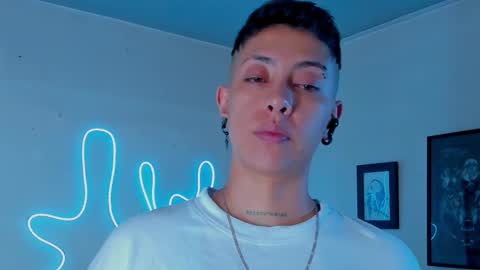 Snapshot of aleja1214 chatting on 10.29.25 Alejandra online show from 10.29.25