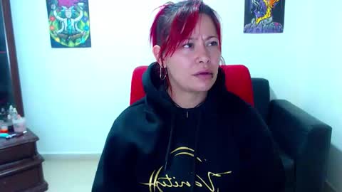 Snapshot of aleja2530 chatting on 10.16.25 aleja online show from 10.16.25