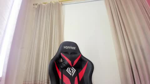 Aleja Hill online show from 12.15.24