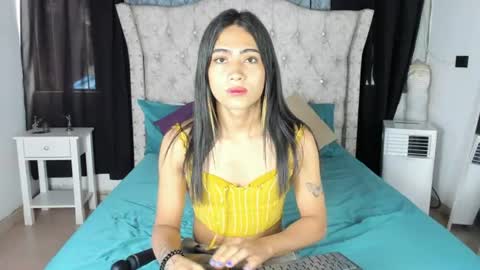 Snapshot of aleja_spearsx chatting on 06.18.26 Alejandra online show from 06.18.26