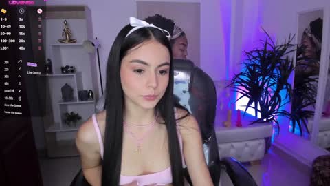 Alejandra online show from 02.06.25