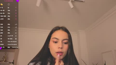 Alejandra online show from 05.07.26