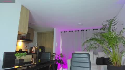 A L E J A N D R A online show from 11.08.25