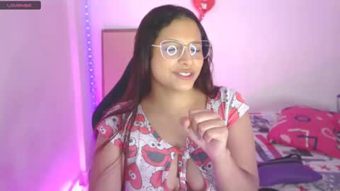 Aleja Harker  online show from 02.24.25