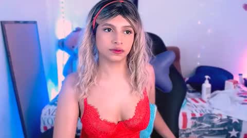 Snapshot of alejaharker chatting on 09.28.25 Aleja Harker online show from 09.28.25