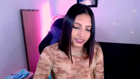 Snapshot of alejaharker chatting on 10.17.25 Aleja Harker online show from 10.17.25