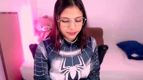 Snapshot of alejaharker chatting on 10.30.25 Aleja Harker online show from 10.30.25