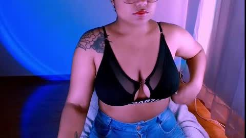 Alejandra  online show from 09.14.25