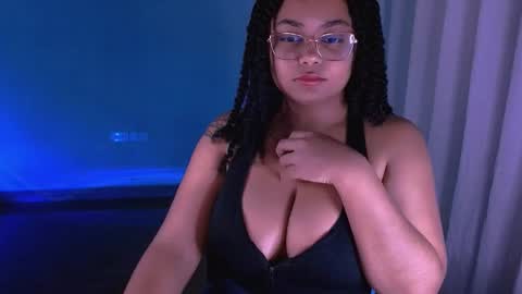 Alejandra  online show from 12.21.25