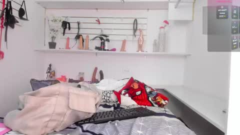 Snapshot of alejandra_dunn chatting on 09.14.25 Alejandra online show from 09.14.25