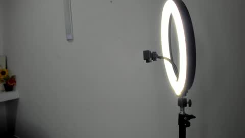 ALEJANDRA JAMES online show from 05.05.26